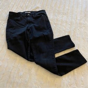 Levi’s women’s 29 regular 711 skinny jeans mid rise